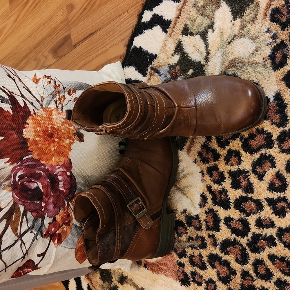 Earth Origins Randi Roland Brown size 10M